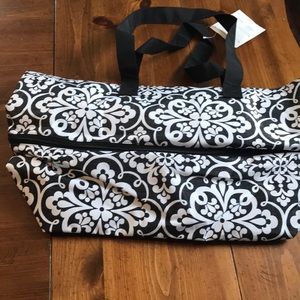 Thirty One Expand a Tote
